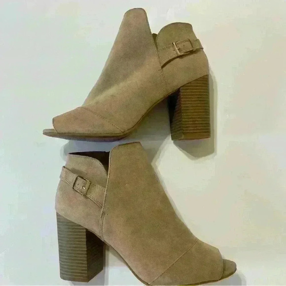 APT 9 Bootie Clocktan Peep Toe High Heel Womens Ankle Boot Size 10 Zip Taupe - Picture 5 of 13
